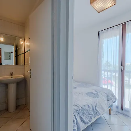 Appartamento Antigua-4 By Interhome *